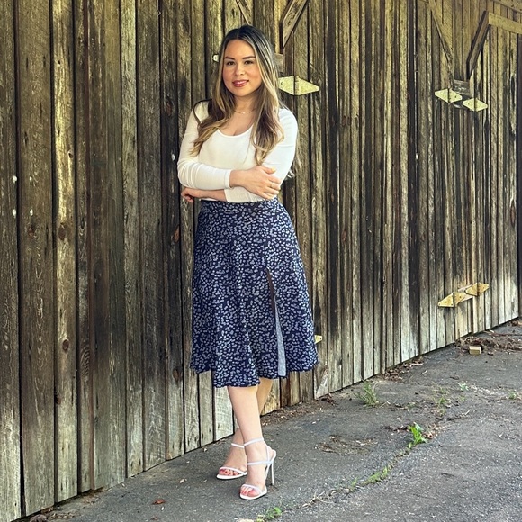 Meet your Posher, Reyna - Picture 1 of 1